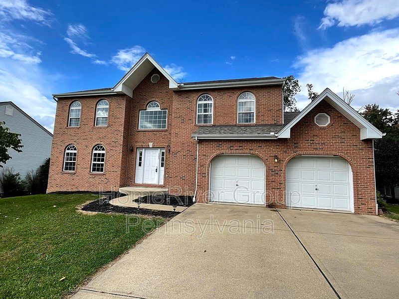 1st image of 525 Grandshire Dr