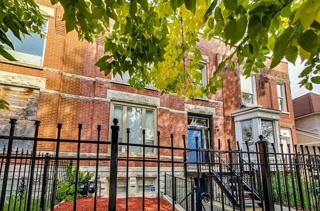 1st image of 2942 W Adams St #G