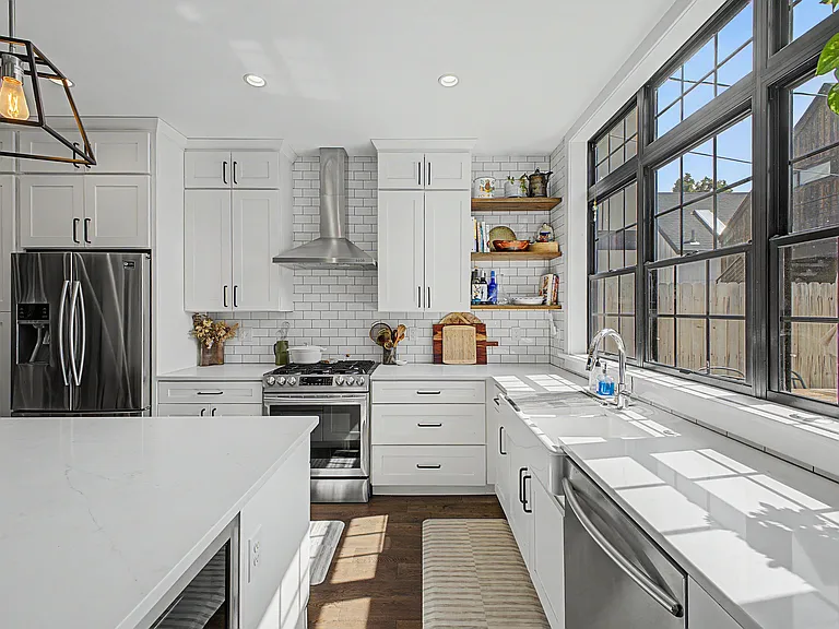 1371 Raleigh St — Photo 11