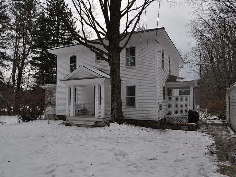 3093 Route 30 — Photo 37