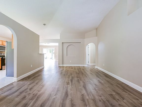 4th image of 2366 Tealwood Cir