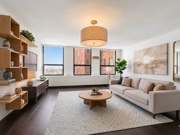 2626 N Lakeview Ave APT 607, Chicago, IL 60614