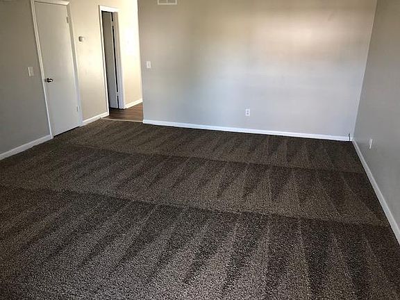 5th image of 3409 Meadow Ct
