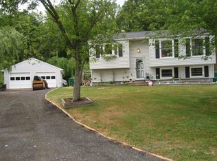 1738 Temi Dr, Waldorf, MD 20601