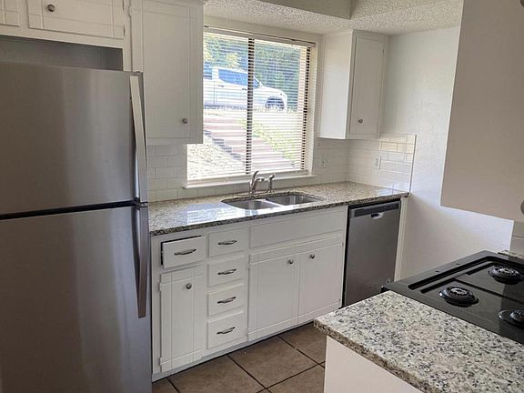 4th image of 3218 Tamarron Blvd #B
