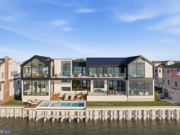 8807 Fulton Ave, Margate, NJ 08402