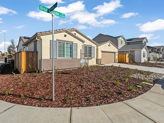 3rd image of 3379 Orso Grande St