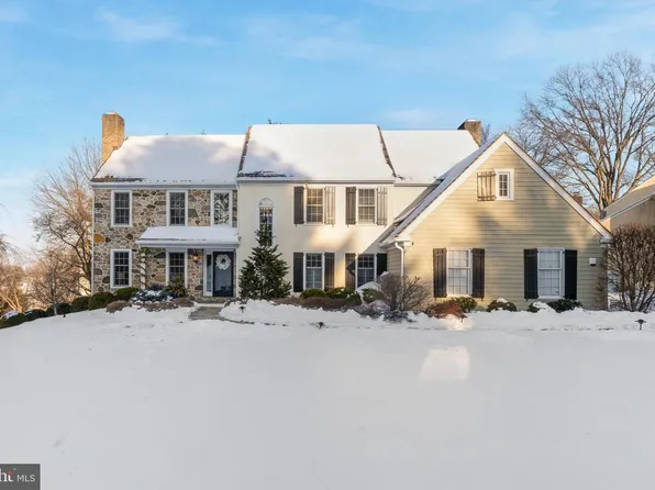 825 Springbank Ln, Wayne, PA 19087