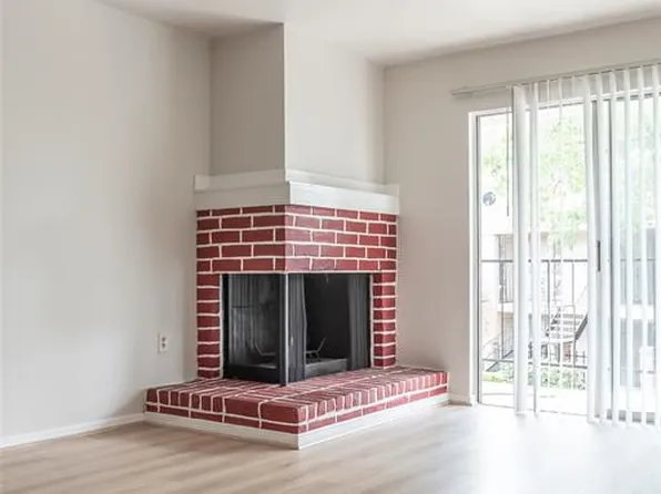 2800 Jeanetta St APT 704, Houston, TX 77063