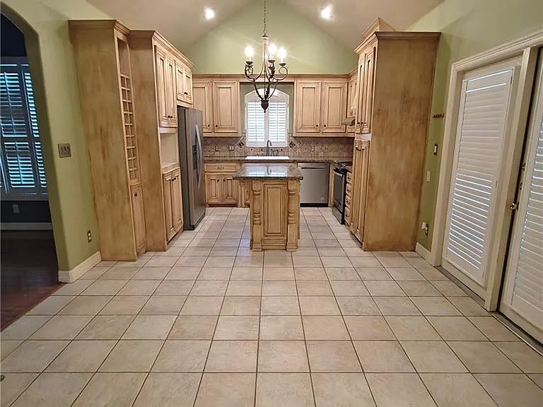 2516 Sequoia Dr — Photo 5