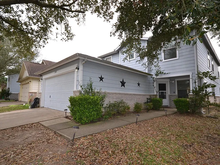 20751 Cypress Post Dr — Photo 1