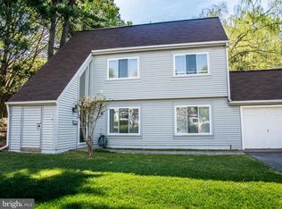 1504 Roundleaf Ct, Reston, VA 20190