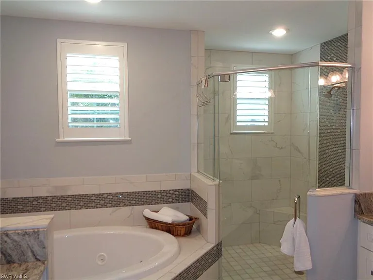 575 El Camino Real #6 — Photo 22