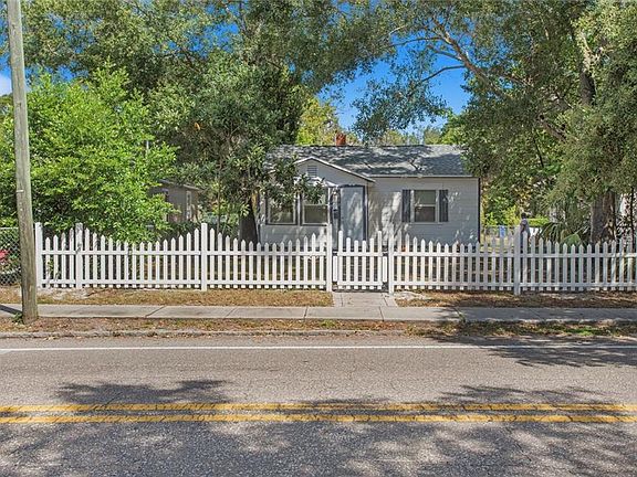 5th image of 3543 15th Ave S