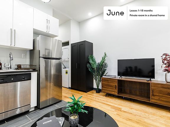 4th image of 208 E 95th St #14-C