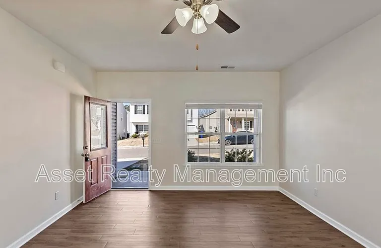 2326 McCampbell Wells Way — Photo 3