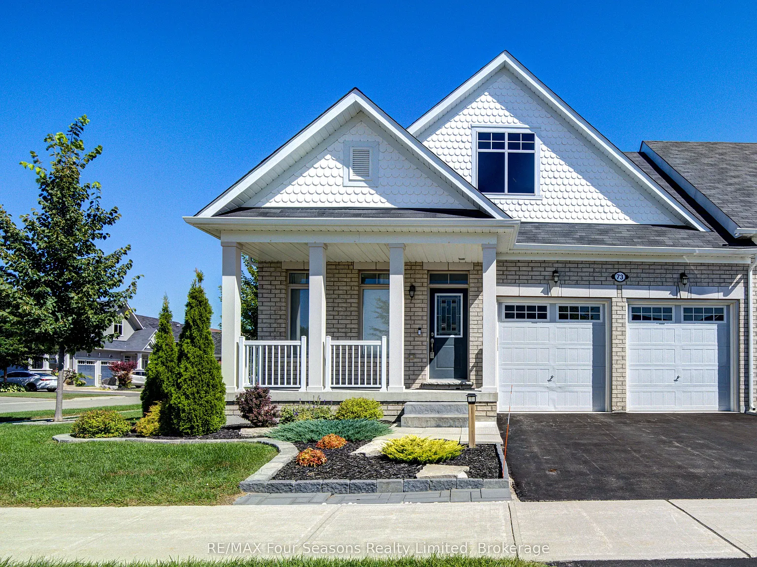 3 bed, $2,500 — Photo 2