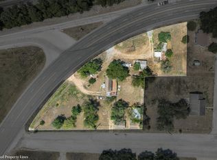 650 S Main St, Giddings, TX 78942