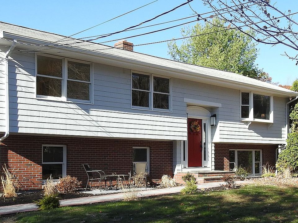 1st image of 31 Valleyfield St