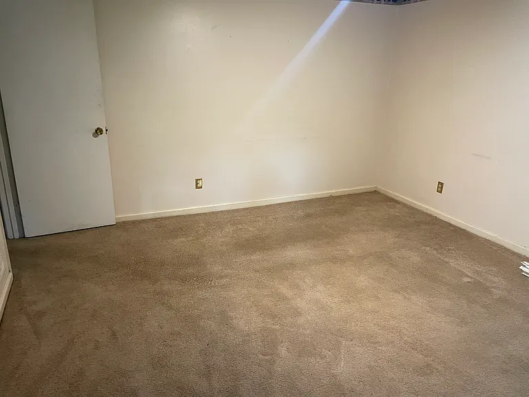 3120 Durham Dr — Photo 2