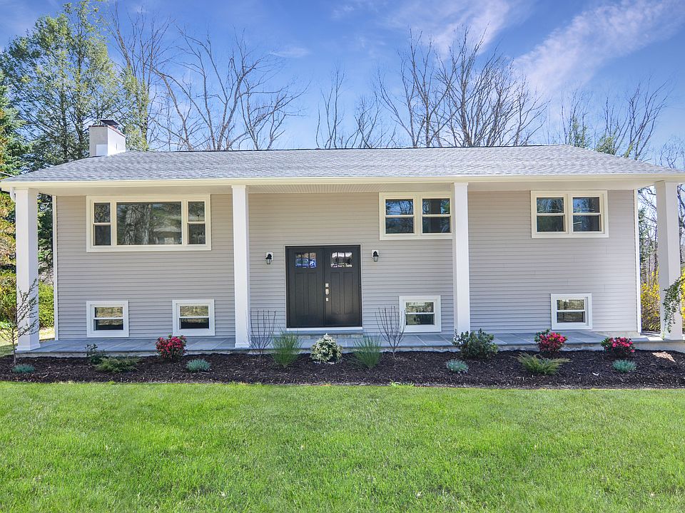 1st image of 2976 Sherman Ct