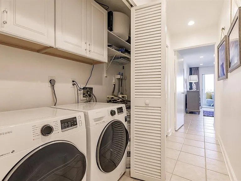 1255 E Peppertree Dr #403 — Photo 9