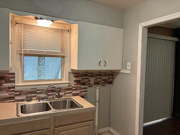 5th image of 4121 Bayliss Ave