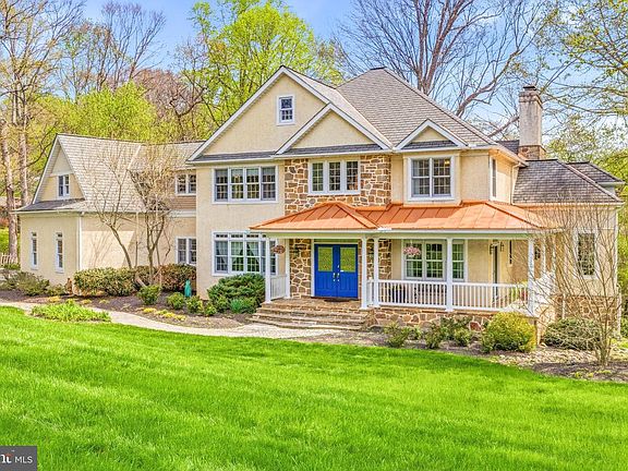 3rd image of 310 Buttonwood Rd
