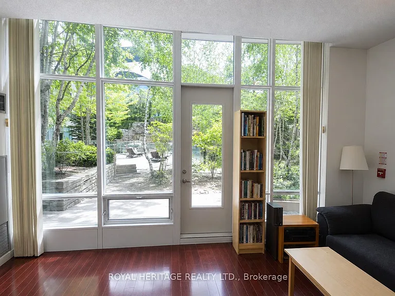 373 Front St W #102 — Photo 11