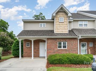 319 Valley Brook Ln SE, Concord, NC 28025