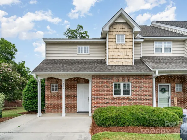 319 Valley Brook Ln SE, Concord, NC 28025