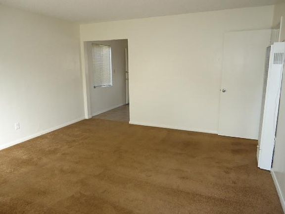 2nd image of 619 1/2 A Ave