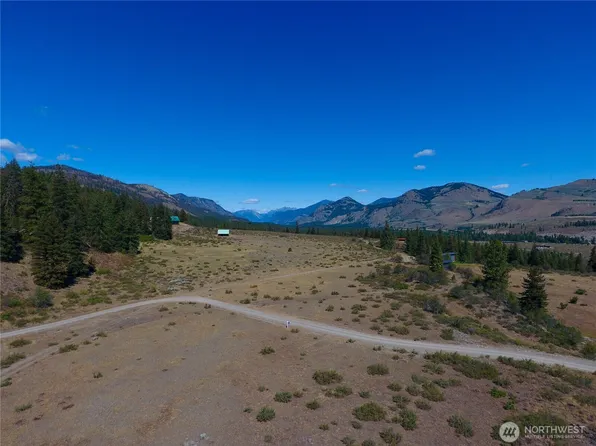 1 Perrow Drive, Winthrop, WA 98862