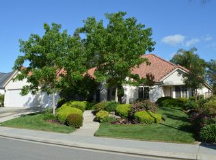 797 E Ridgecrest Dr, Fresno, CA 93730