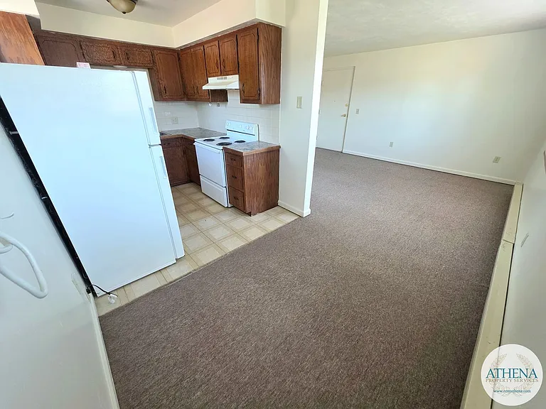 25 Village Dr — Photo 9