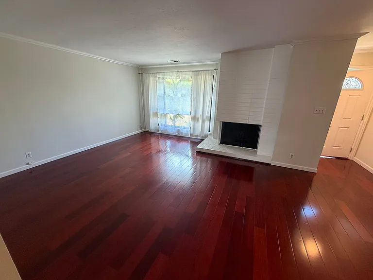 3423 Catalina Ave — Photo 4