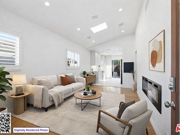 3rd image of 11910 Culver Dr