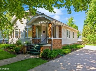 1002 N Hart St, Harvard, IL 60033