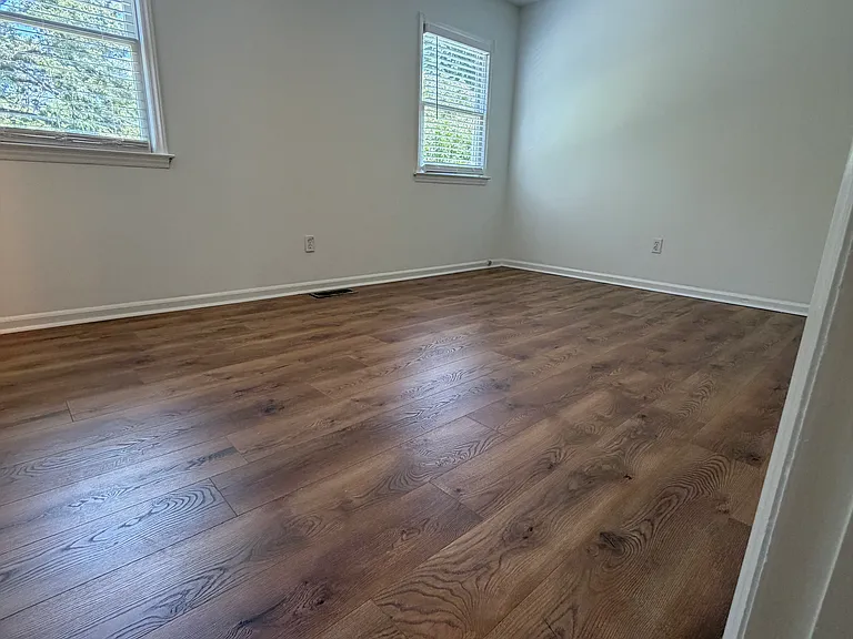 337 E Millbrook Rd — Photo 38