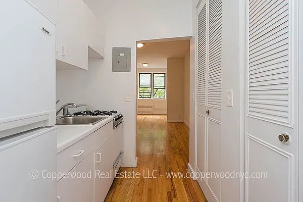 Rented by Copperwood Real Estate | media 8