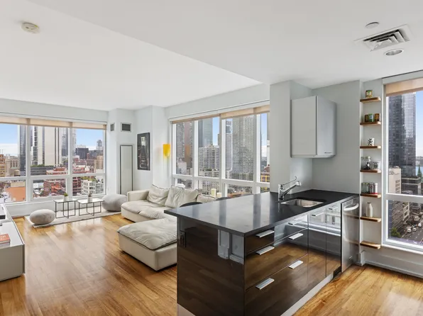 350 West 42nd Street image 1 of 10