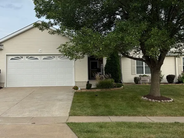 17 Madison Cir #17, Davenport, IA 52806