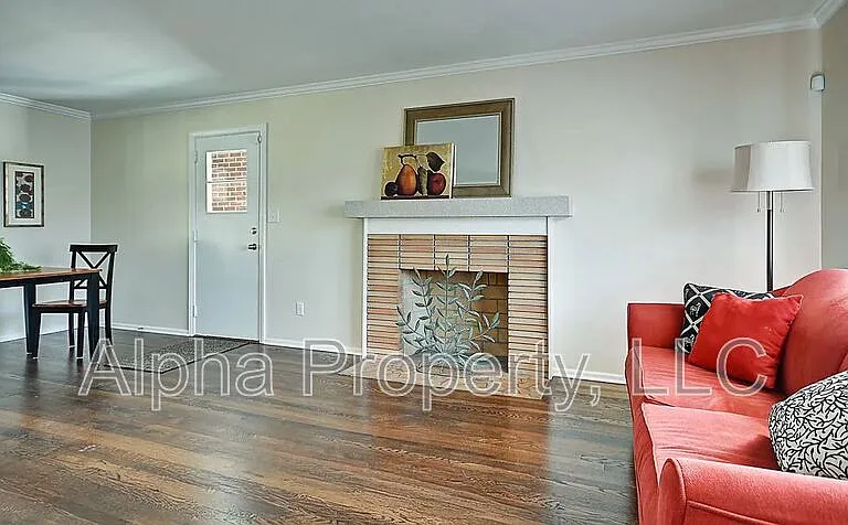 21 Lisa Dr — Photo 5