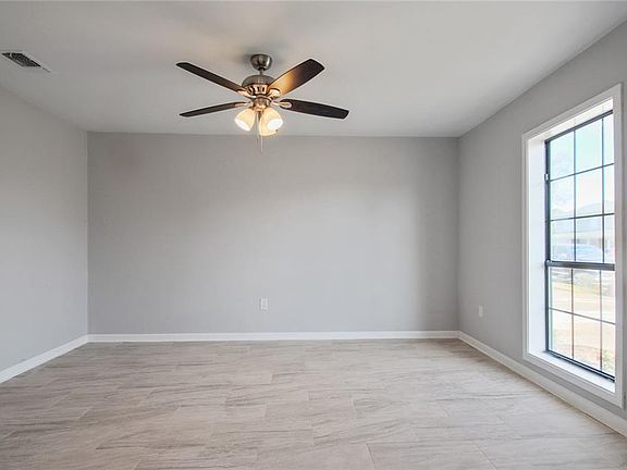 5th image of 3844 Deercreek Ln