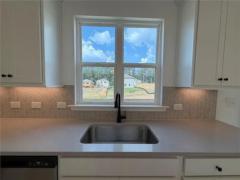 2712 Dreycott Ln — Photo 8