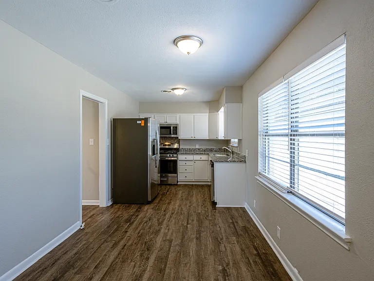 105 Dupont Cir — Photo 21