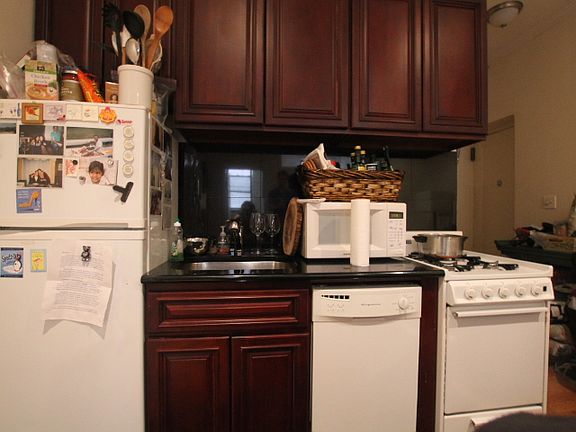 5th image of 55 E Houston St #4R