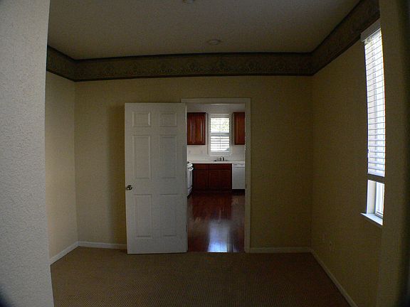 5th image of 160 Sage Ave