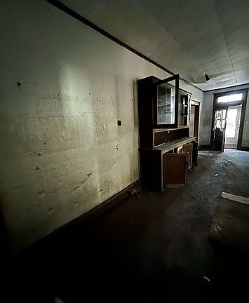 4th image of 2783 315th St