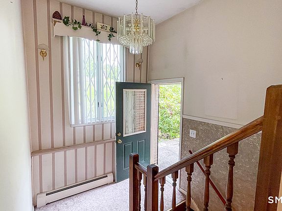 5th image of 107 Tower Road